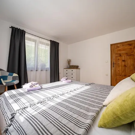 остриля بيت للعطل Cherni Vit